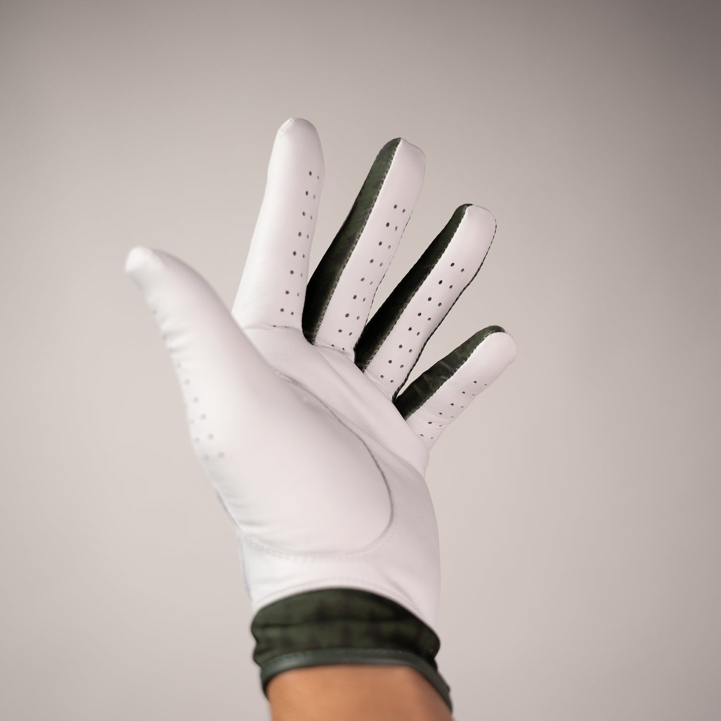 Pine Glove